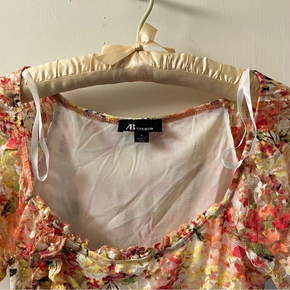 Women’s Lace Floral Casual Blouse Size S - Picture 5 of 11